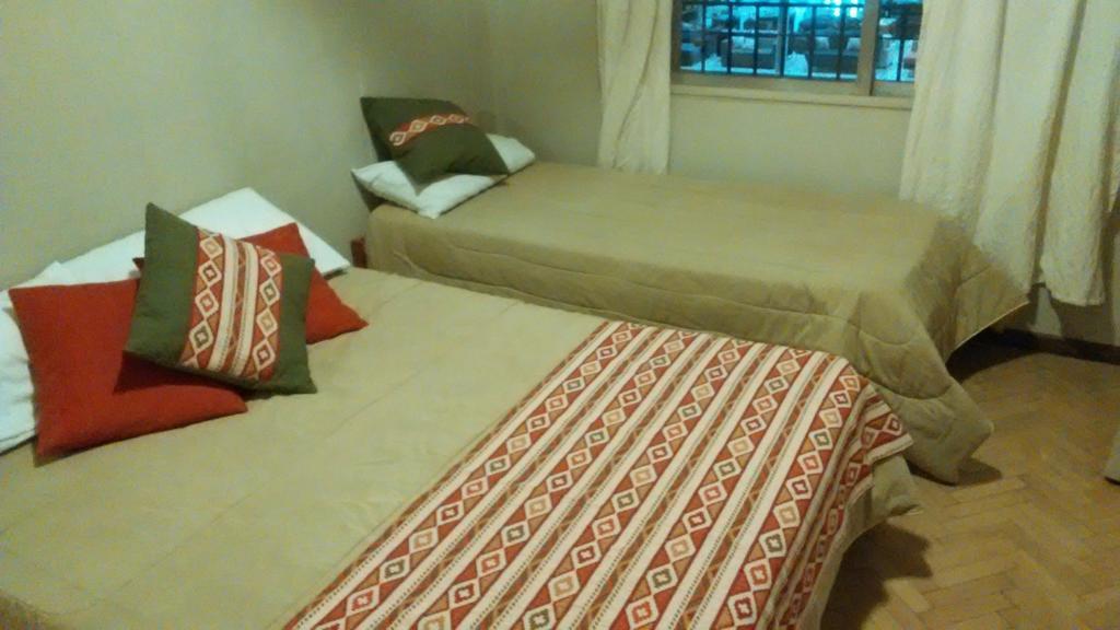 פוארטו מדרין Loica Hostel מראה חיצוני תמונה