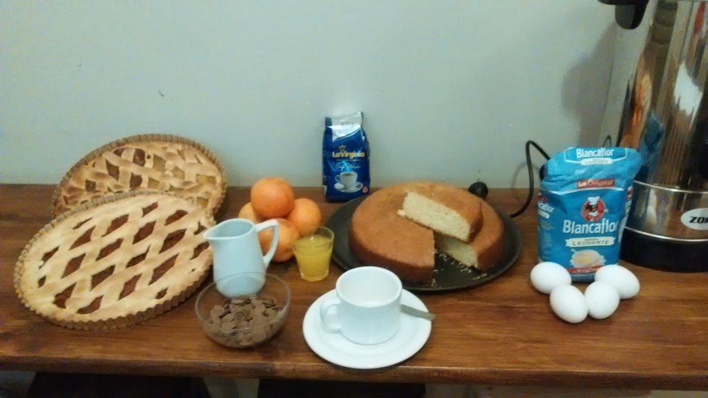 פוארטו מדרין Loica Hostel מראה חיצוני תמונה