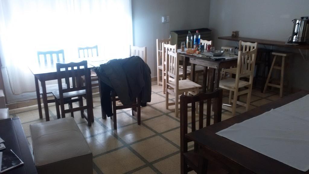 פוארטו מדרין Loica Hostel מראה חיצוני תמונה