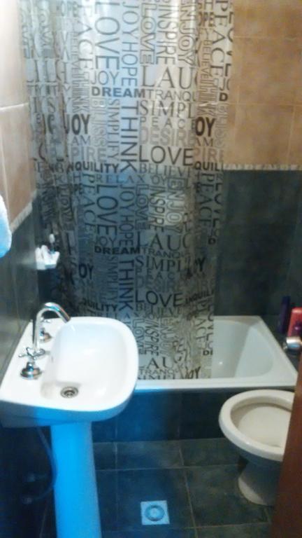 פוארטו מדרין Loica Hostel מראה חיצוני תמונה
