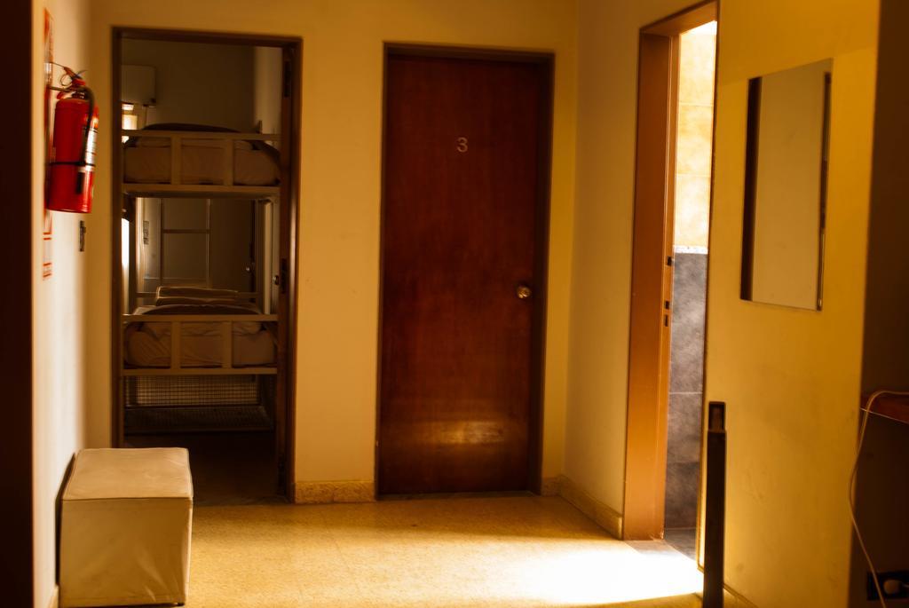 פוארטו מדרין Loica Hostel מראה חיצוני תמונה