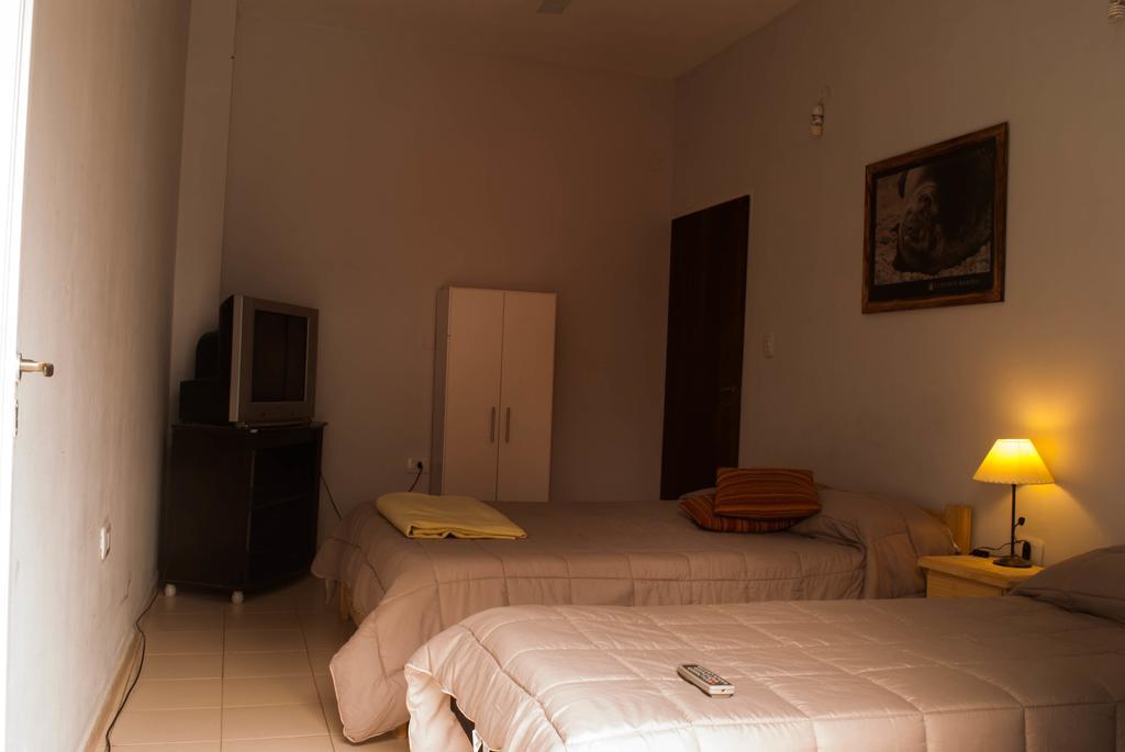 פוארטו מדרין Loica Hostel מראה חיצוני תמונה