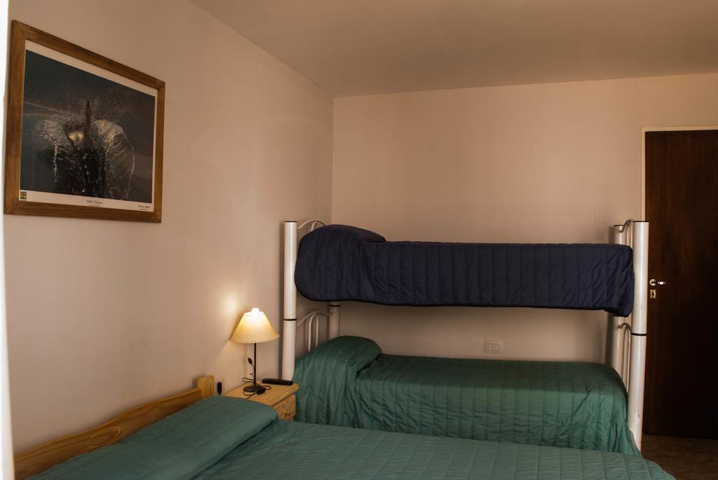 פוארטו מדרין Loica Hostel מראה חיצוני תמונה
